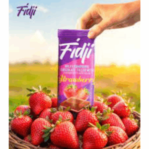 Fidji Milky Compound Cocoa Filled with Strawberry Flavor Cream, 90g