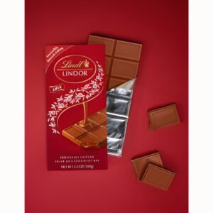 Lindt Lindor Milk Chocolate  Irresistibly Smooth, 100g