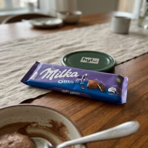 Milka Oreo Alpine Milk Chocolate Bar, 18.5g