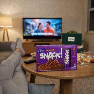 Cadbury Snack! Sandwich Chocolate Bars, 5+1 Free (6 x 22g)