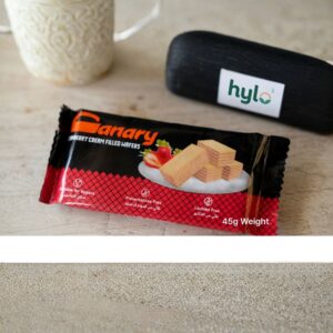 Canary Strawberry Cream Filled Wafers, 45g