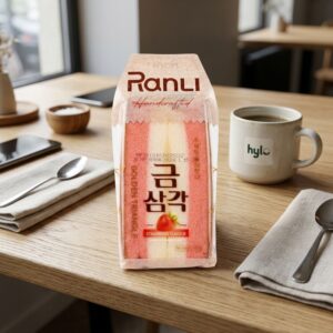 RanLi Handcrafted Golden Triangle Sandwich, Strawberry Flavour, 100g