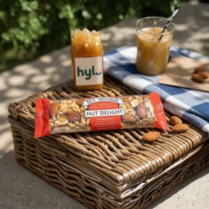 Bee Natural Nut Delight Manuka Honey Bar, 50g