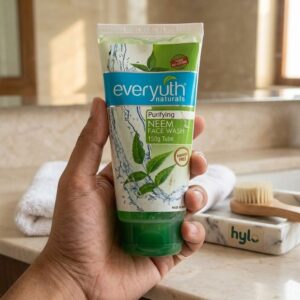 Everyuth Naturals Purifying Neem Face Wash, 150g Tube