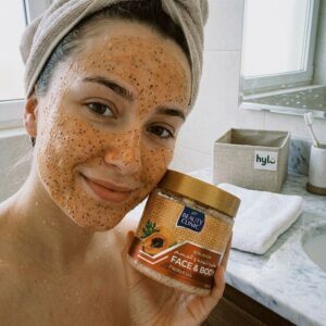 Beauty Clinic Papaya Face & Body Scrub, 500ml