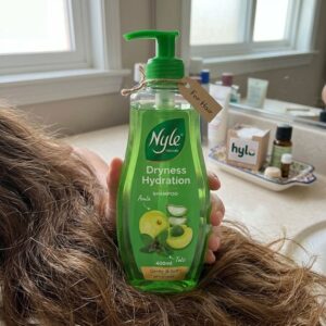Nyle Naturals Dryness Hydration Shampoo with Amla & Tulsi, 400ml