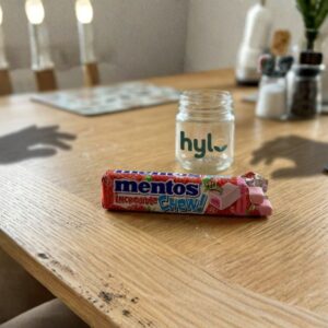 Mentos Incredible Chew Strawberry Soft Candy, 45g