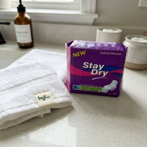 Lady Sanitary Pads Super Absorbent with Wings, 10 Pads