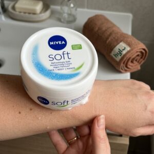 NIVEA Soft Moisturizing Cream, 300ml