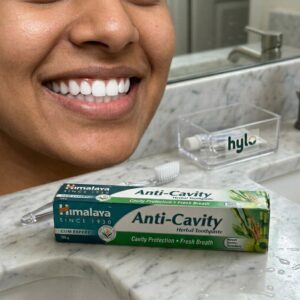 Himalaya Anti-Cavity Herbal Toothpaste, 125g