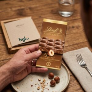 Lindt Extra Creamy Hazelnut Smooth Milk Chocolate, 80g