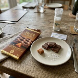 Lindt Extra Creamy Salted Caramel Smooth Milk Chocolate, 80g