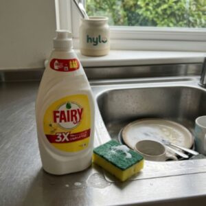 Fairy Lemon Dishwashing Liquid, 600ml