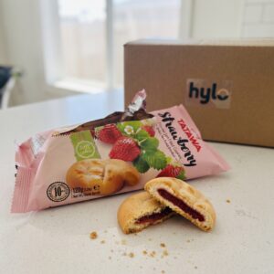 Tatawa Strawberry Flavour Jam Filled Cookies, 120g