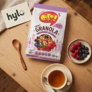 Ogo Crispy Granola With Raspberry and Blueberry, 300g