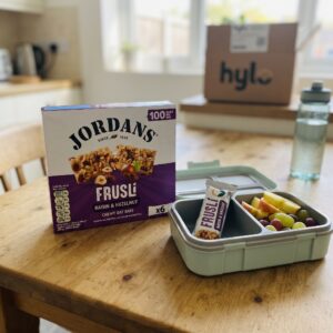 Jordans Frusli Raisin and Hazelnut Chewy Oat Bars, 6x25g