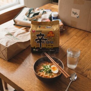Nongshim Shin Ramyun Spicy Chicken Noodle Soup, 5x120g