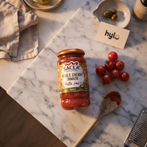 Sacla Whole Cherry Tomato and Basil Pasta Sauce, 420g