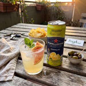 San Pellegrino Pompelmo Grapefruit Sparkling Drink, 330ml