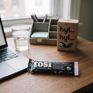 Tosi Cashew Blueberry Crunchy Bar, 28g