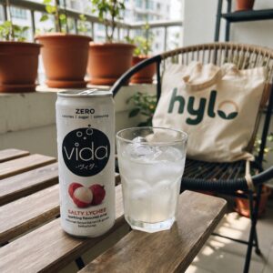 Vida Zero Salty Lychee Sparkling Drink, 325ml